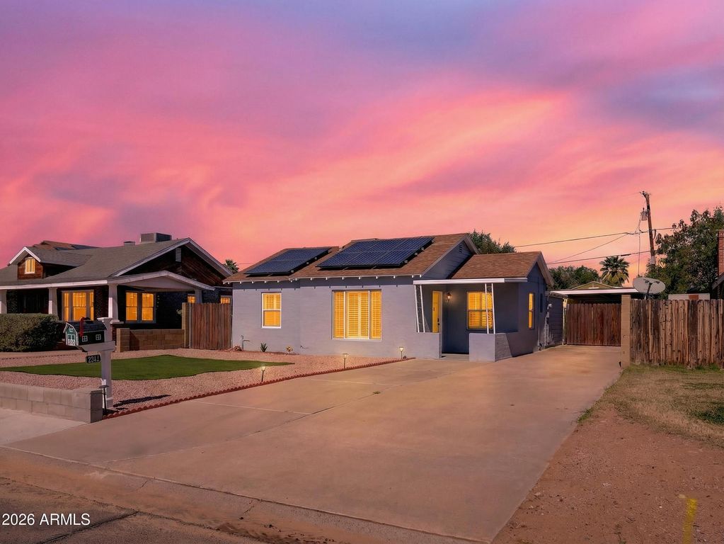 2242 E HARVARD Street, Phoenix, AZ 85006