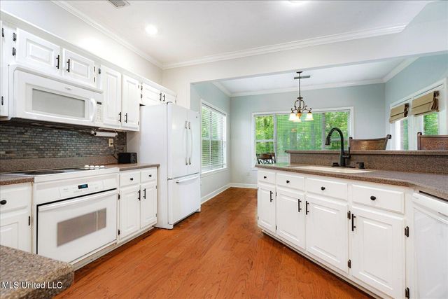 6193 Spring Hill Drive, Olive Branch, MS 38654