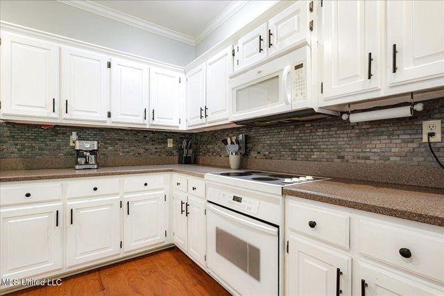 6193 Spring Hill Drive, Olive Branch, MS 38654