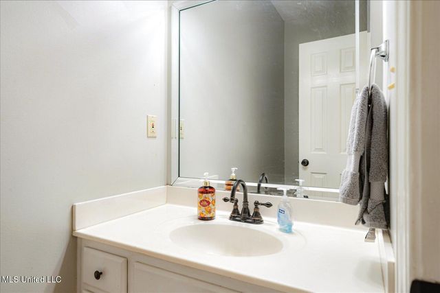 6193 Spring Hill Drive, Olive Branch, MS 38654