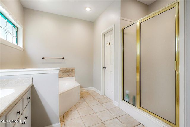 6193 Spring Hill Drive, Olive Branch, MS 38654