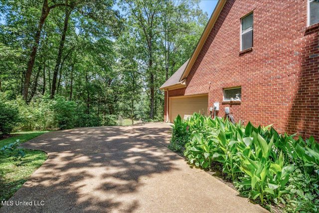 6193 Spring Hill Drive, Olive Branch, MS 38654