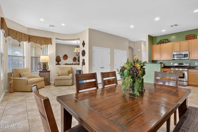 5217 W SPUR Drive, Phoenix, AZ 85083
