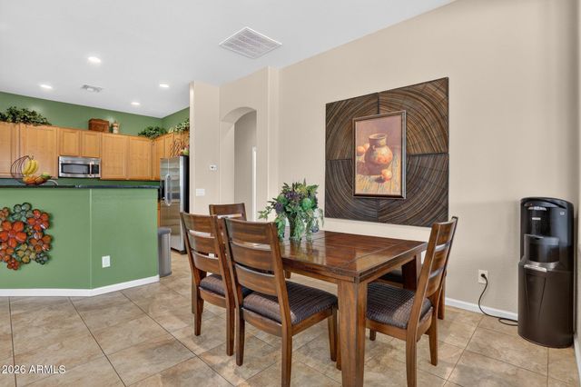 5217 W SPUR Drive, Phoenix, AZ 85083