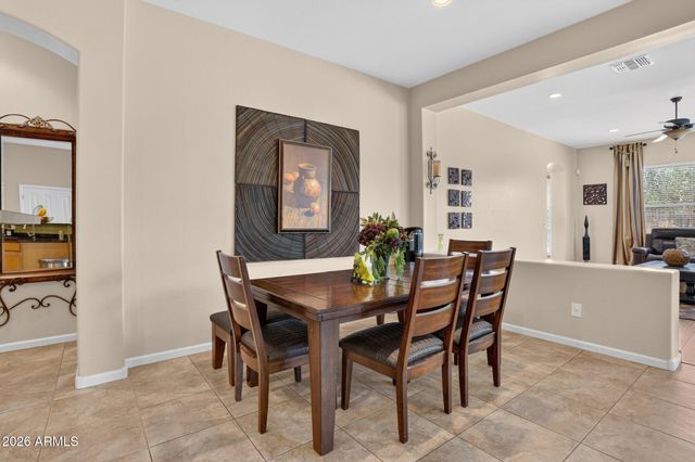 5217 W SPUR Drive, Phoenix, AZ 85083