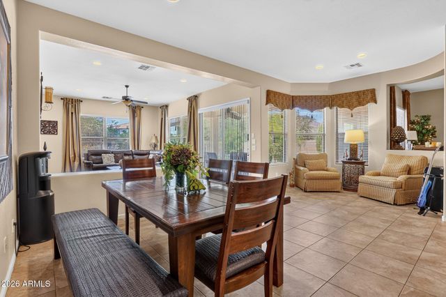 5217 W SPUR Drive, Phoenix, AZ 85083