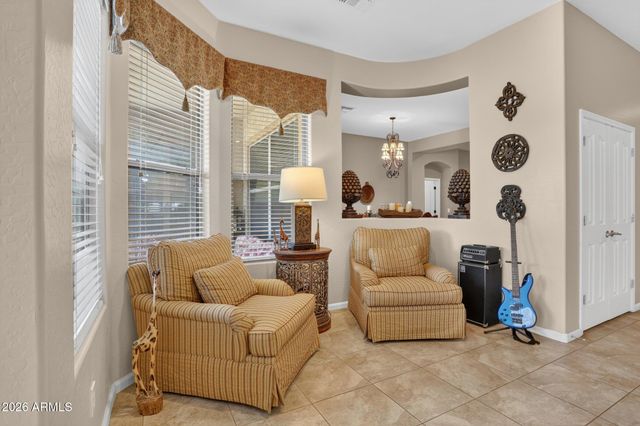 5217 W SPUR Drive, Phoenix, AZ 85083