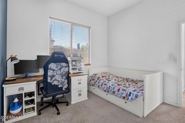 5217 W SPUR Drive, Phoenix, AZ 85083