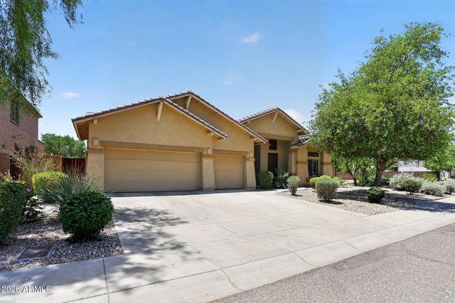 5217 W SPUR Drive, Phoenix, AZ 85083