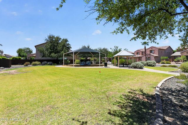 5217 W SPUR Drive, Phoenix, AZ 85083