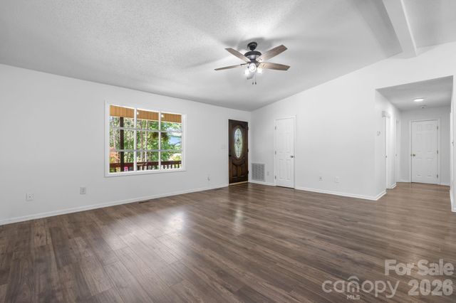 119 Nevermore Lane, Statesville, NC 28677