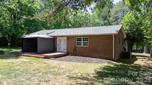119 Nevermore Lane, Statesville, NC 28677