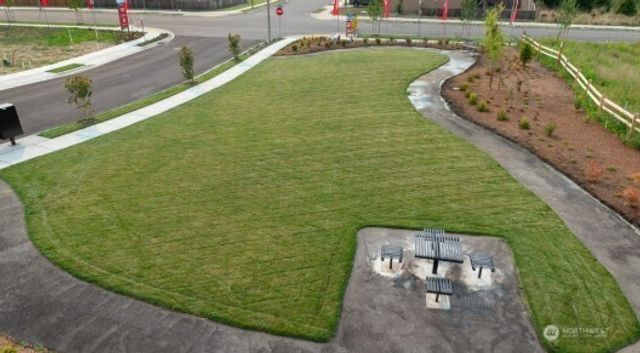 643 Barquist Lane N, Enumclaw, WA 98022