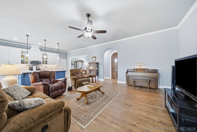 4661 Starling Court, Sapulpa, OK 74066
