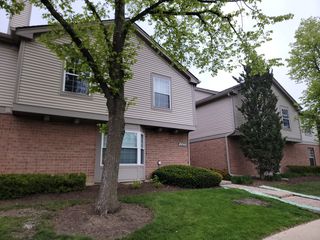 1744 Eastwood Court 1, Schaumburg, IL 60195