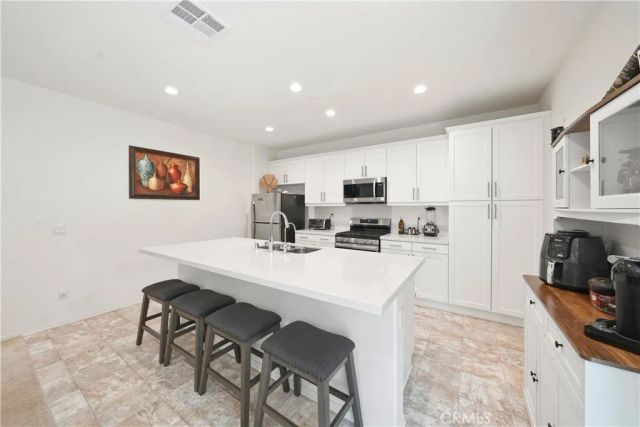 2242 Autumn Court, Perris, CA 92571