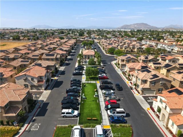 2242 Autumn Court, Perris, CA 92571