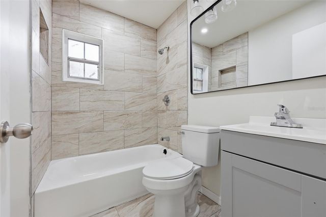 821 NE 22ND TERRACE, Gainesville, FL 32641