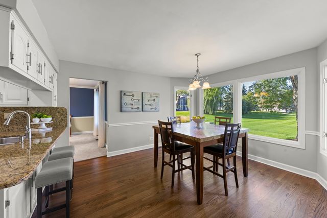 1N210 COVENTRY Drive, Wheaton, IL 60188