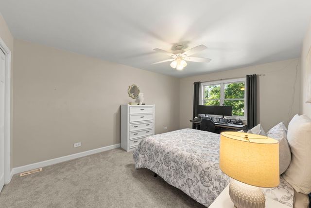 1N210 COVENTRY Drive, Wheaton, IL 60188