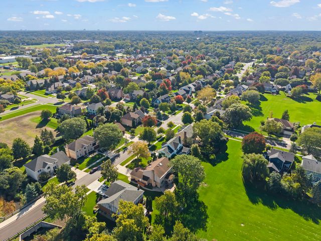 1N210 COVENTRY Drive, Wheaton, IL 60188