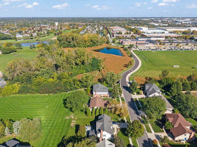 1N210 COVENTRY Drive, Wheaton, IL 60188