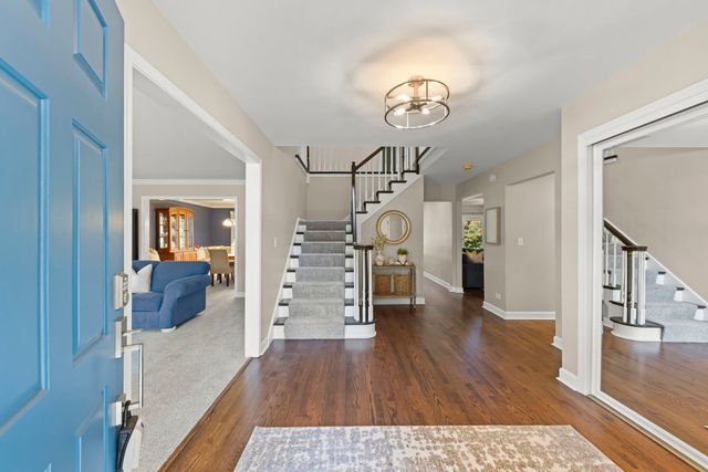 1N210 COVENTRY Drive, Wheaton, IL 60188