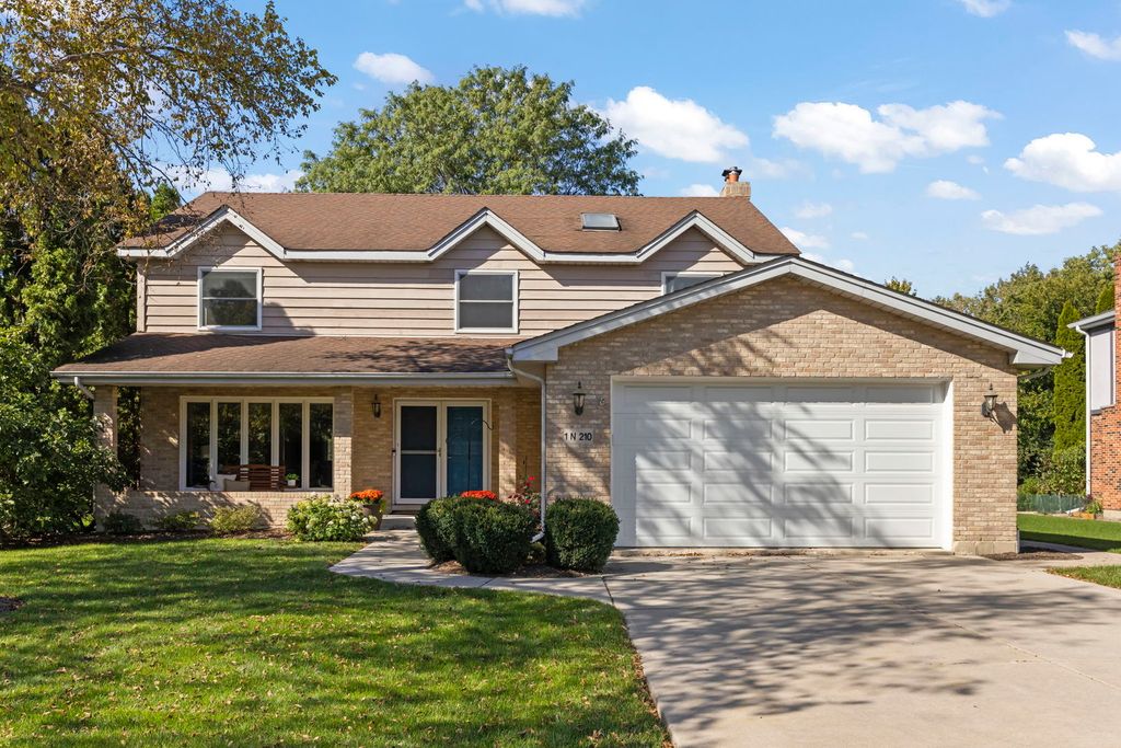 1N210 COVENTRY Drive, Wheaton, IL 60188