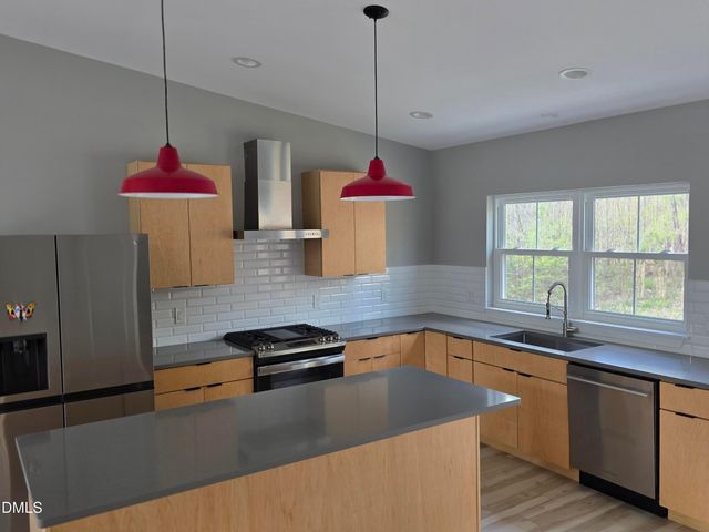 5470 Thom Road, Mebane, NC 27302