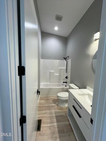 5470 Thom Road, Mebane, NC 27302