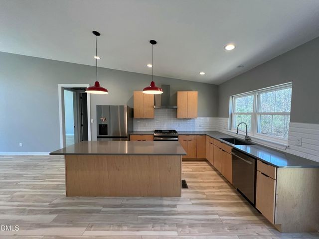 5470 Thom Road, Mebane, NC 27302