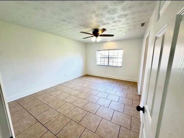 5301 HANSEL AVENUE A16, Orlando, FL 32809