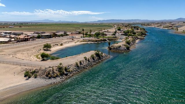 8314 S Smoketree Lane, Mohave Valley, AZ 86440