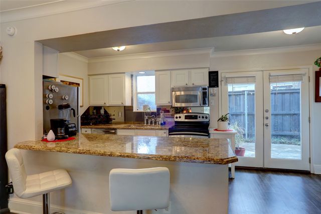 7736 Meadow Road 102, Dallas, TX 75230