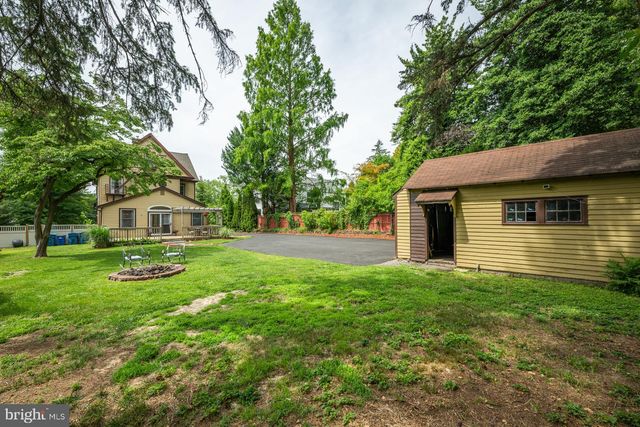 814 N PENNSYLVANIA AVE, Yardley, PA 19067