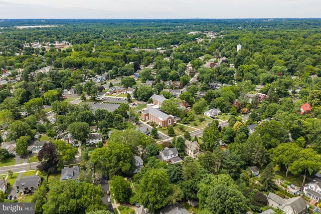 814 N PENNSYLVANIA AVE, Yardley, PA 19067