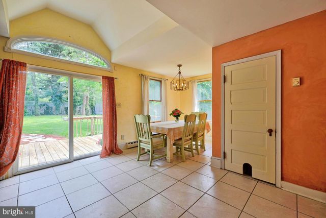 814 N PENNSYLVANIA AVE, Yardley, PA 19067