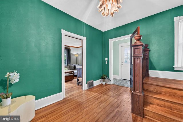 814 N PENNSYLVANIA AVE, Yardley, PA 19067