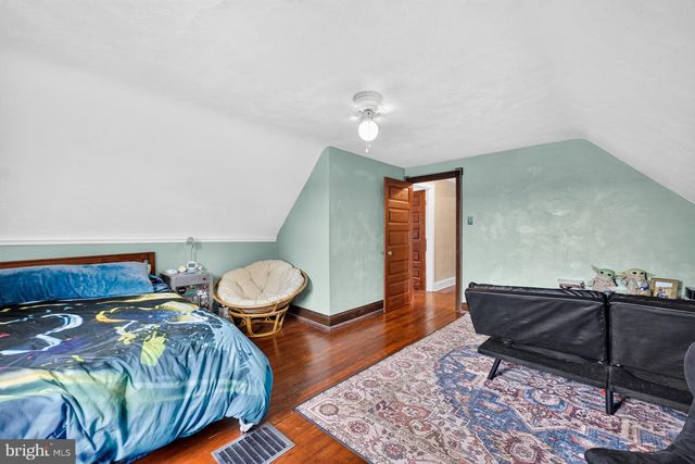 814 N PENNSYLVANIA AVE, Yardley, PA 19067