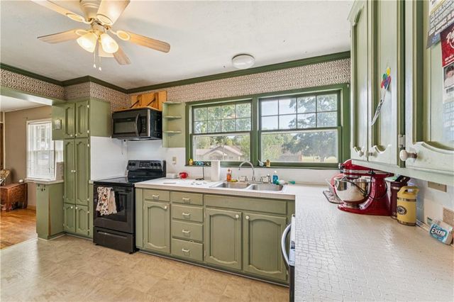 1210 S Gordon Street, Concordia, MO 64020