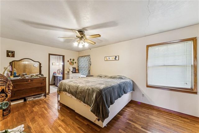 1210 S Gordon Street, Concordia, MO 64020