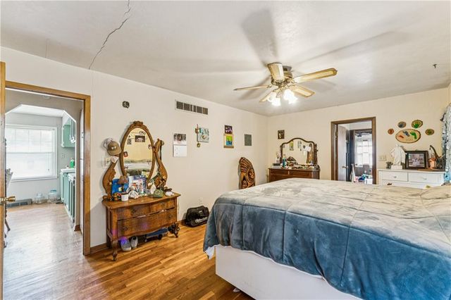 1210 S Gordon Street, Concordia, MO 64020