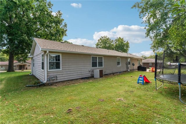 1210 S Gordon Street, Concordia, MO 64020