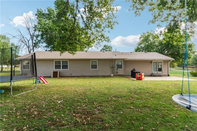 1210 S Gordon Street, Concordia, MO 64020
