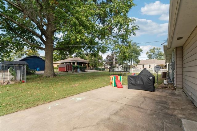 1210 S Gordon Street, Concordia, MO 64020