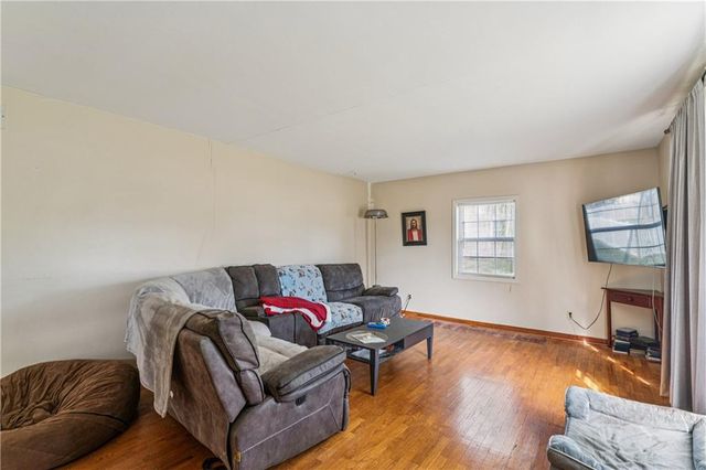 1210 S Gordon Street, Concordia, MO 64020