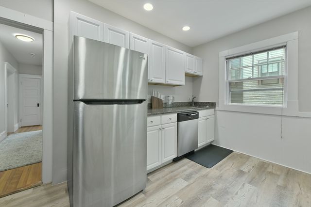 6 Brewer St 2, Cambridge, MA 02138