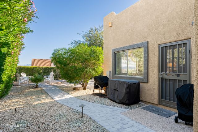 12207 N DESERT SAGE Drive B, Fountain Hills, AZ 85268