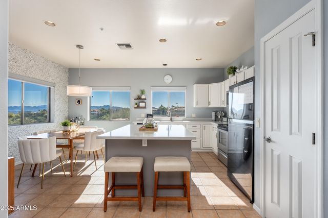 12207 N DESERT SAGE Drive B, Fountain Hills, AZ 85268