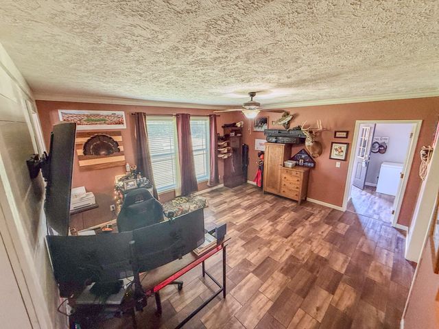 137 Hawkins Rd, Westmoreland, TN 37186